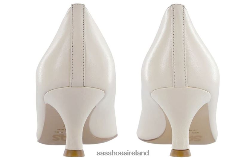 Women SAS Moxie Kitten Heel Inspired X88N24358 Bone