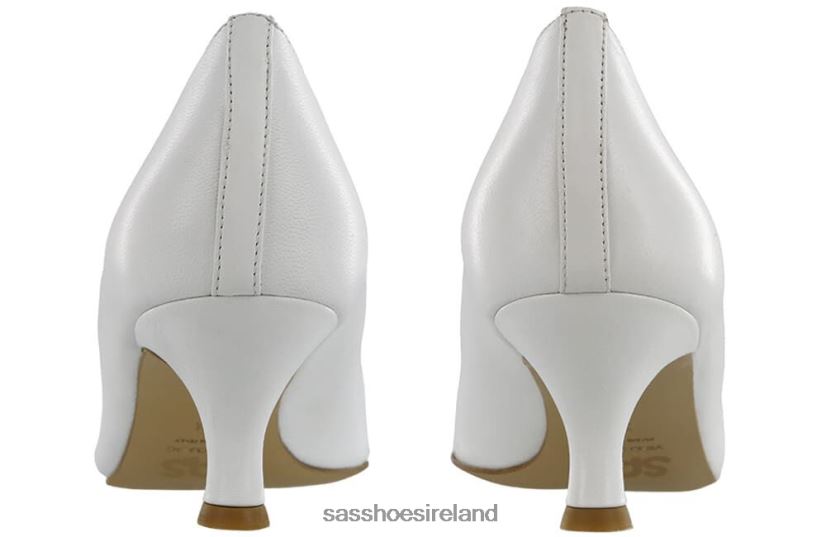 Women SAS Moxie Kitten Heel Inspired X88N24360 White